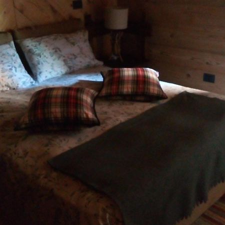 B&B L'Abric - Centro Storico Di Limonetto Limone Piemonte Værelse billede