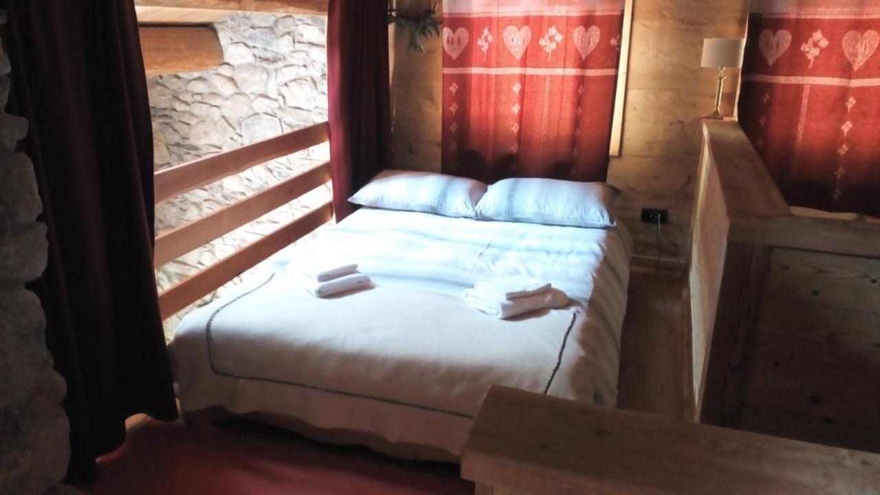 B&B L'Abric - Centro Storico Di Limonetto Limone Piemonte Værelse billede