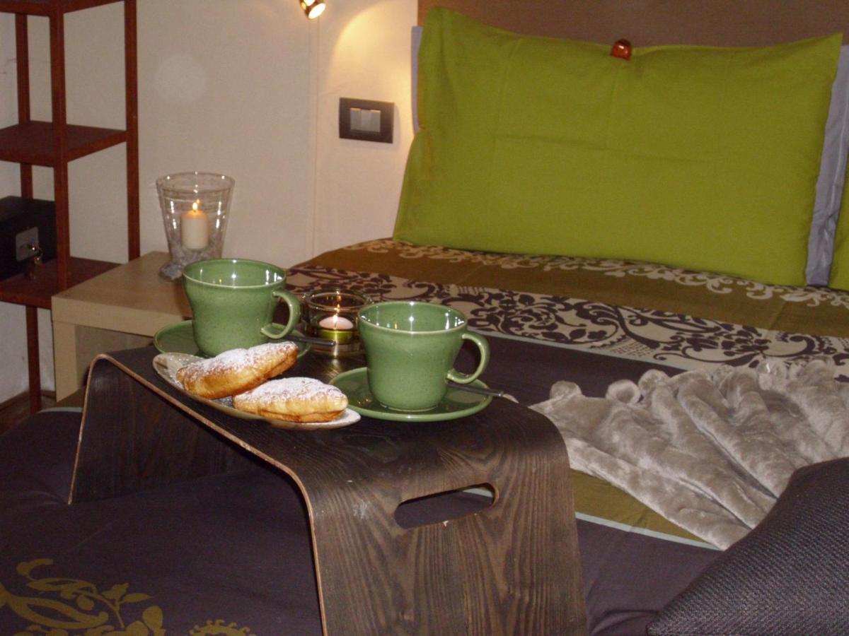 B&B L'Abric - Centro Storico Di Limonetto Limone Piemonte Værelse billede